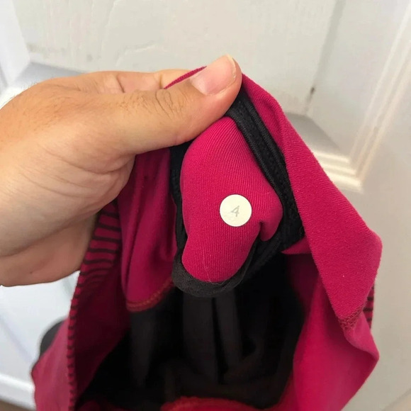 ! Lululemon Astro Pant *Full-On Luon Size 4 - Picture 5 of 5